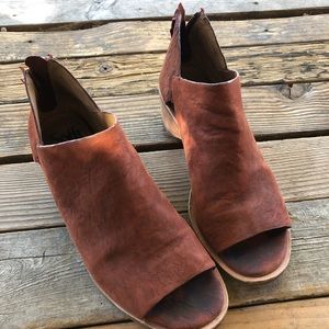 Carleigh Rustic Red style SF0051502 Size: 7.5